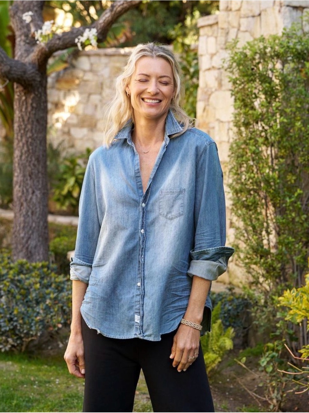 Frank & Eileen Eileen Famous Denim Shirt Distressed Indigo Wash Blue S